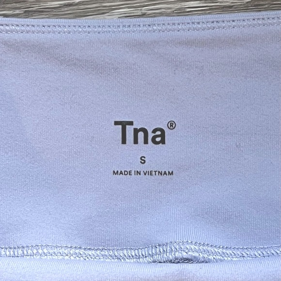 ARITZIA • TNA • Atmosphere Leggings *26” • Size Small • Very Light Purple-Blue - Picture 4 of 16